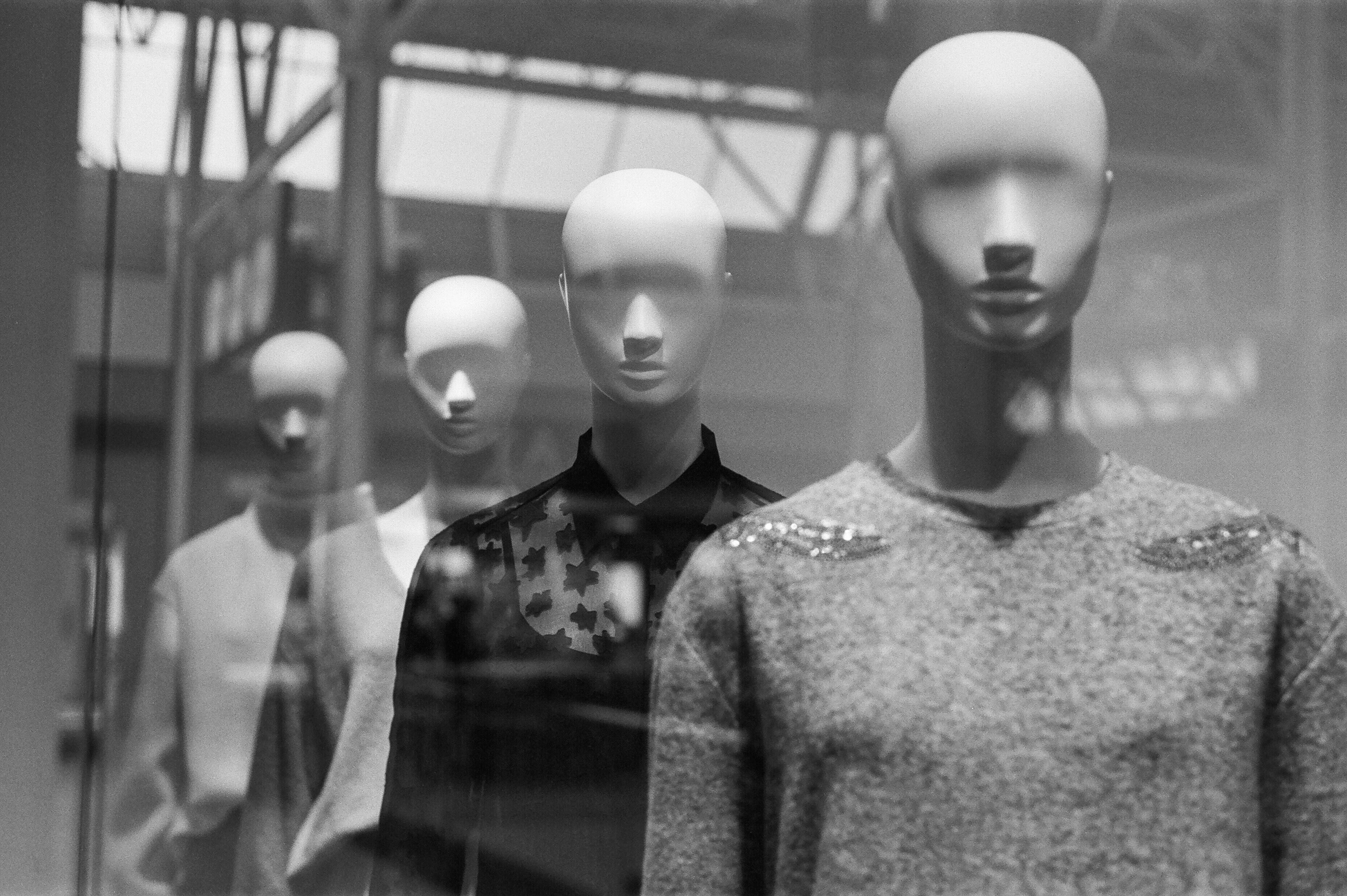 Casa Nueva, Vida Nueva Convertir nuestra casa en un hogar puede ser un gran reto, lo sé porque yo estuve ahí, con una casa vacía enfrente y no saber ni por donde empezar