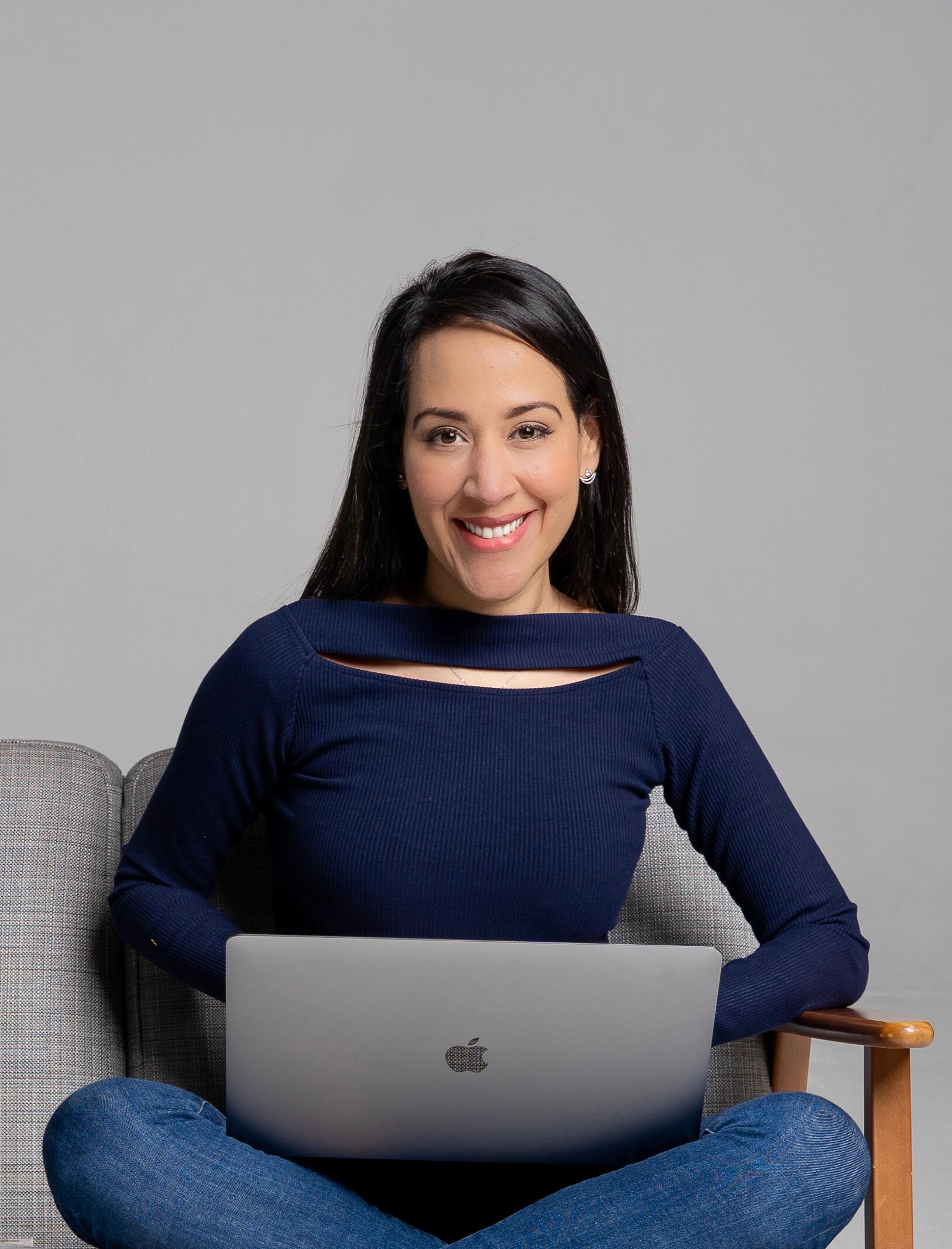 Arquitecta Margarita Marrero Un poco de mi vida, mis experiencias y de qué me motiva el día de hoy a ayudar a las personas a elevar su calidad de vida transformando sus espacios en ambientes que inspiren bienestar.